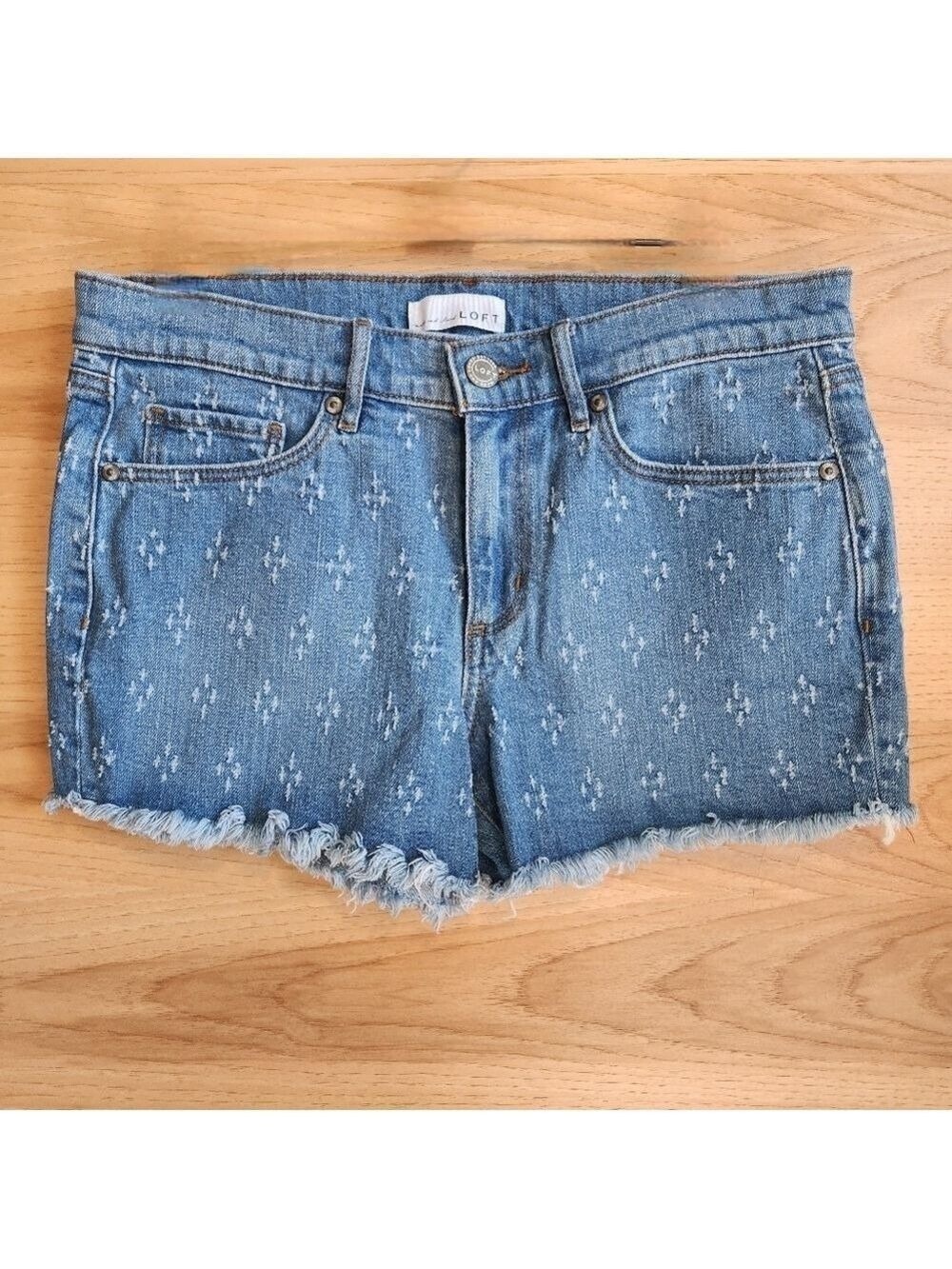 LOFT CUT OFF MID RISE DENIM SHORTS BOTANIC BLUE WASH SIZE 27 NWOT - Picture 3 of 8